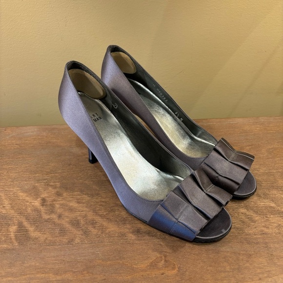 Stuart Weitzman Women's Black Peep Toe Heels - Picture 2 of 6